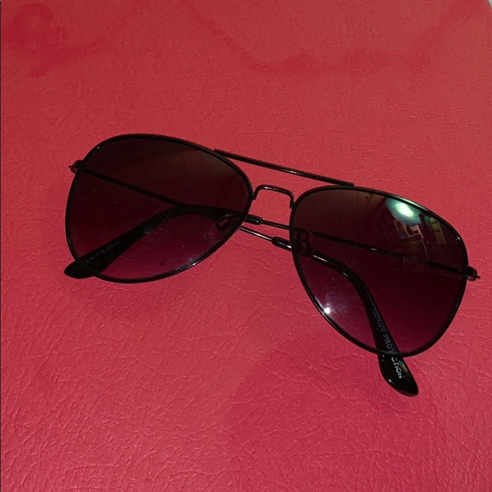 Aviator sunglasses
